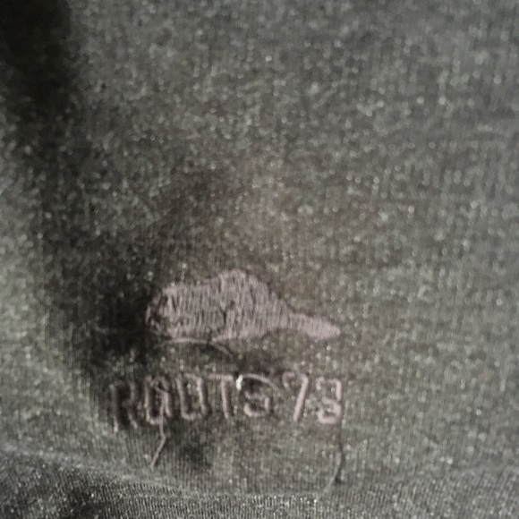 Grey Roots Pullover - Picture 2 of 3